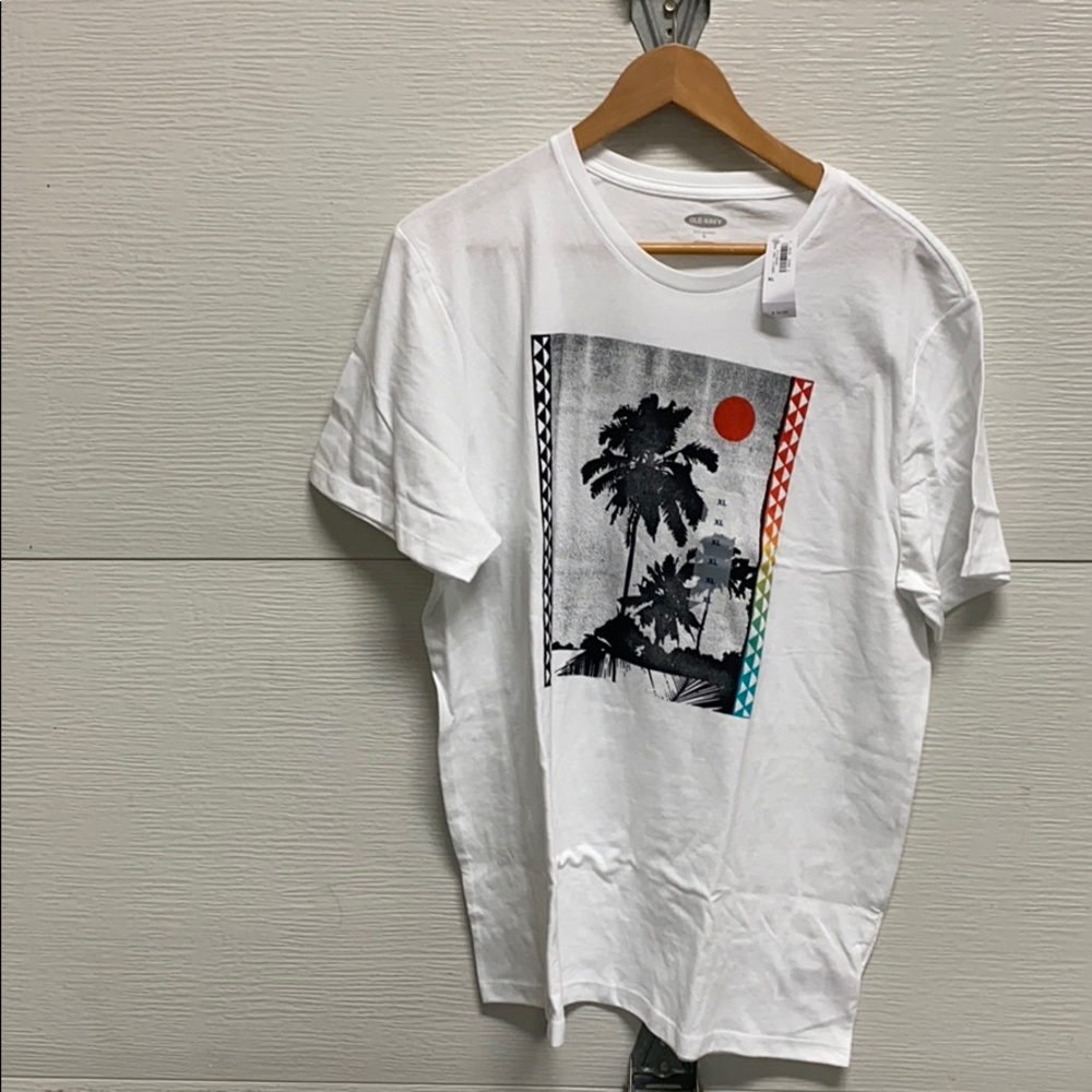 NWT Men’s Old Navy Graphic T